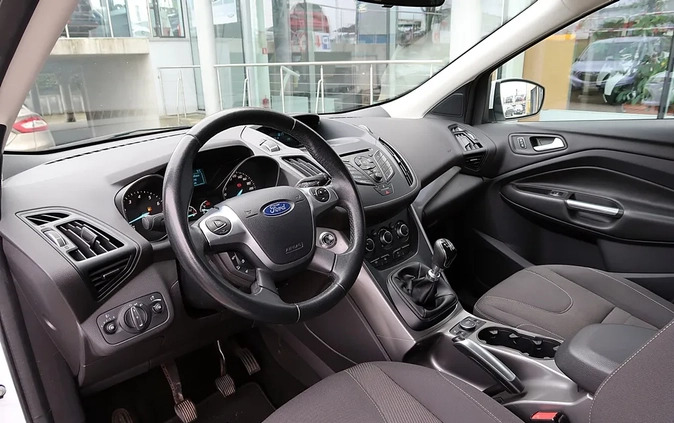 Ford Kuga cena 59900 przebieg: 93000, rok produkcji 2016 z Małogoszcz małe 92